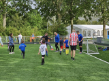 Laatste training S.K.N.W.K. JO7-1 (partijtje tegen de ouders) van maandag 27 mei 2024 (95/180)